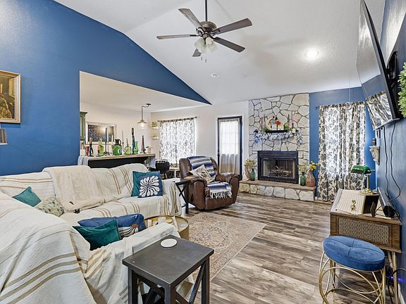 5th image of 1623 Sophia Street