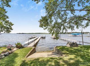 11344 McGregor Rd, Pinckney, MI 48169