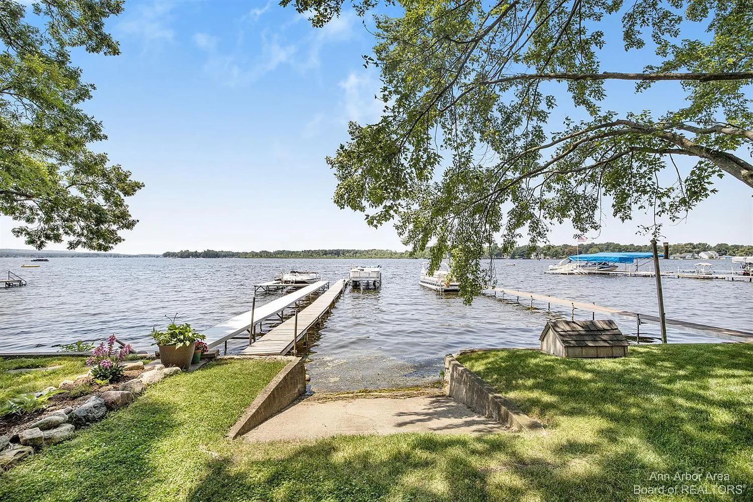 11344 McGregor Rd photo 1