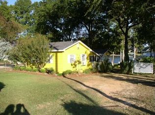 1038 Flournoy Rd, Warwick, GA 31796