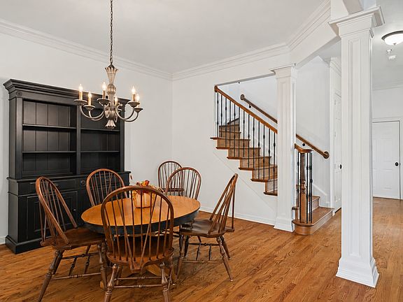 3rd image of 517 Mobley Way Ct