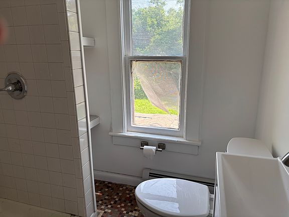 4th image of 3703 Albany Post Rd
