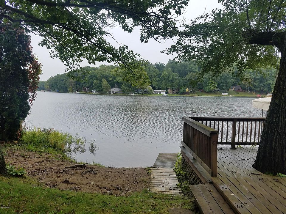 2nd image of 3840 S Shore Dr