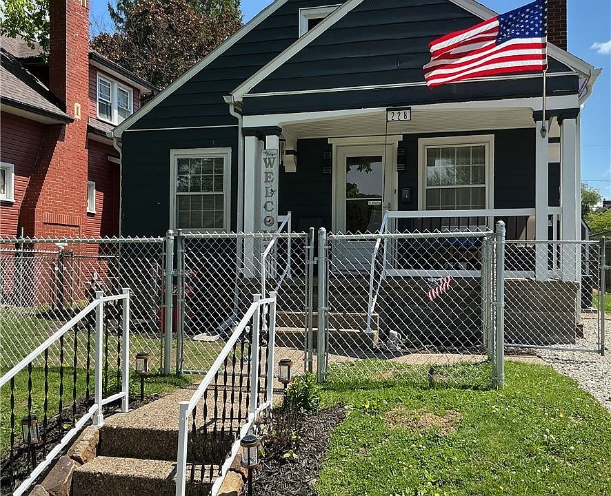 1st image of 228 Florence Ave