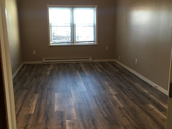 3rd image of 109 E Walnut St #Street2
