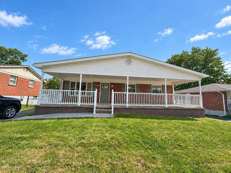 735 Eden Ct