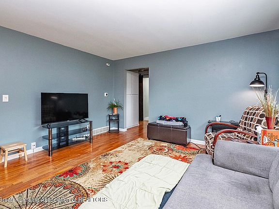 5th image of 1017 Boynton Dr
