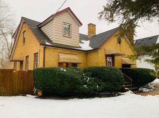 725 George Ave, Waukegan, IL 60085