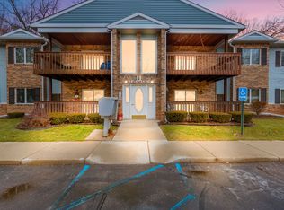 1484 Shoemaker Dr, Westland, MI 48185