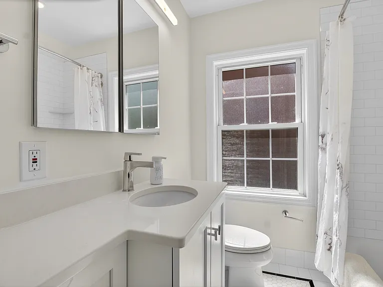 5028 Massachusetts Ave NW #A — Photo 23