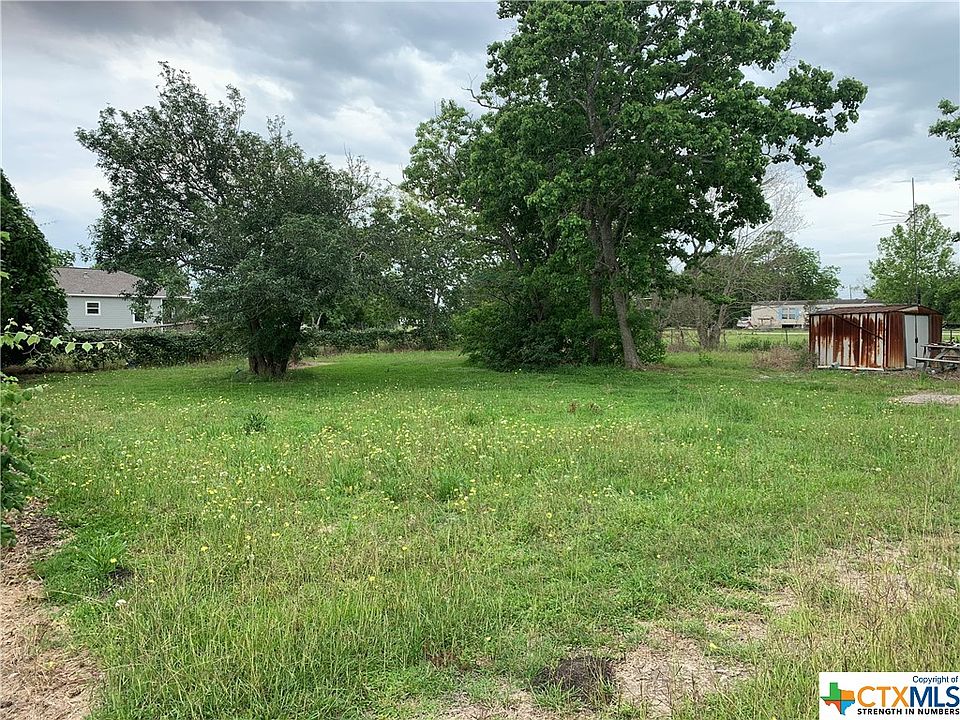 2nd image of 65 Old River Rd N