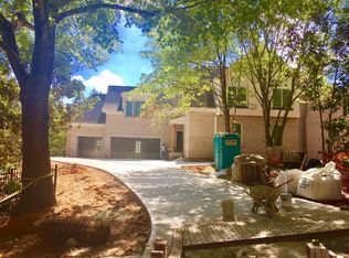 5640 Cross Gate Dr, Sandy Springs, GA 30327