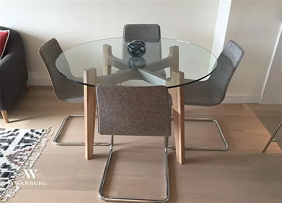 Rented by Warburg | media 35