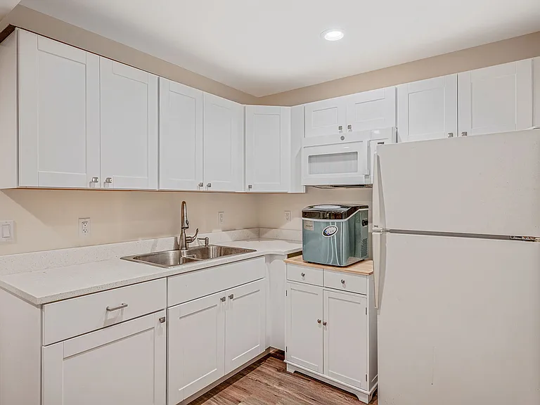 6 Bay Dr — Photo 22