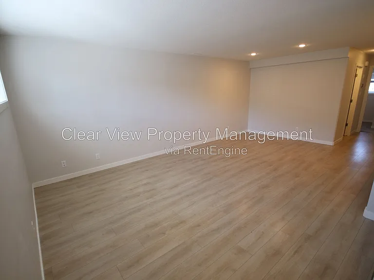 994 41st Ave N #LOWER LEVEL — Photo 6