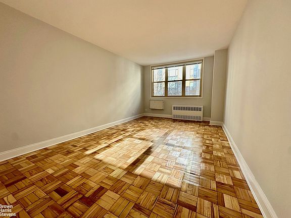 3rd image of 222 E 19th St APT 5F