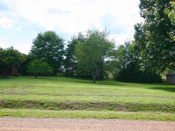 3rd image of 125 Lakeview Dr Lot 7