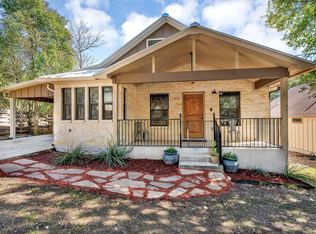 611 N Tanglewood Ln, Kerrville, TX 78028