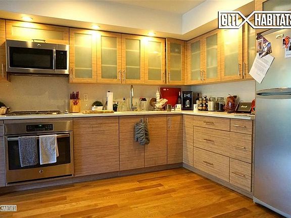 4th image of 344 E 110th St APT 1C