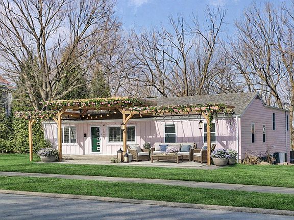 3rd image of 1345 E Walnut Street