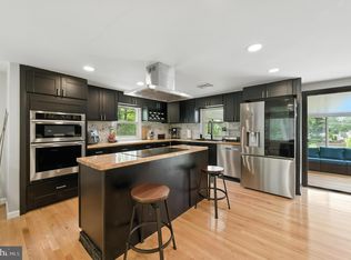 2150 Hilltop Ln, Warrington, PA 18976