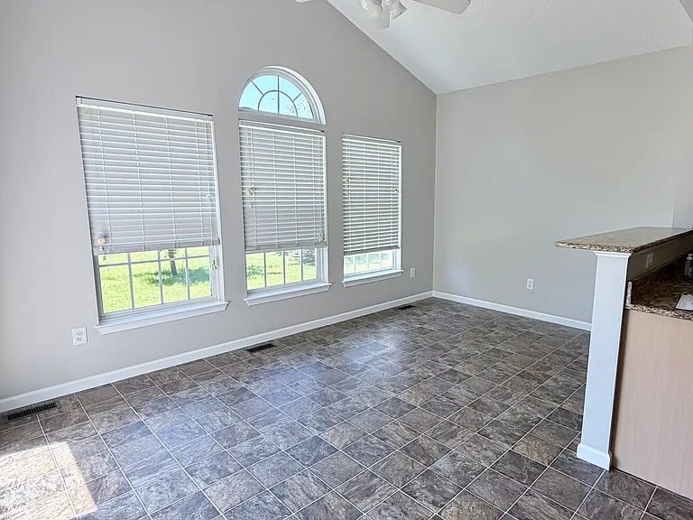 37591 Stoney Lake Dr — Photo 10