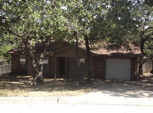 532 Lake Crest Pkwy, Azle, TX 76020