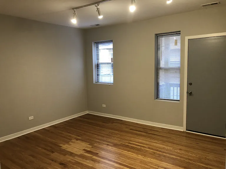 4817 N Christiana Ave #2W — Photo 1