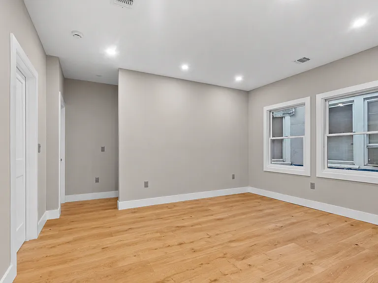 7812 John F Kennedy Blvd #1 — Photo 11