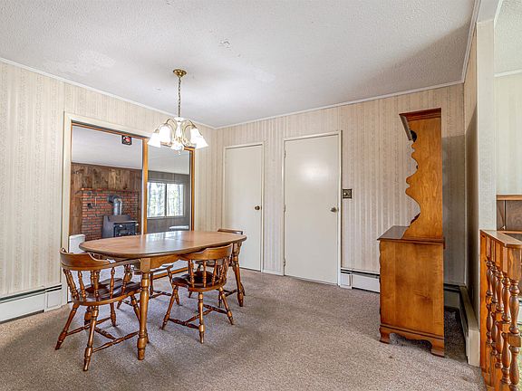 5th image of 12 Birch Hill Road