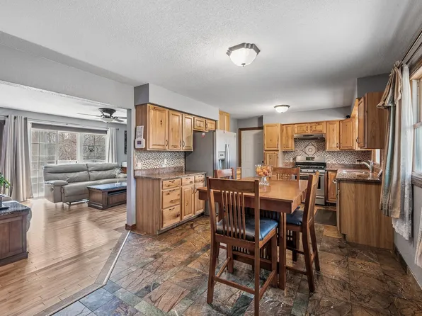 2730 109th Ave NW, Coon Rapids, MN 55433