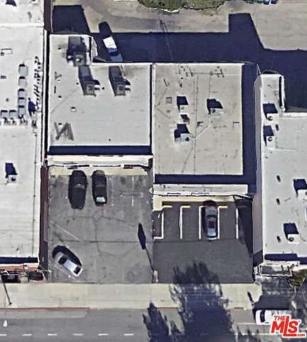 2nd image of 12439 Chandler Blvd