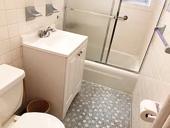 Rented by NY Space Finders Inc.