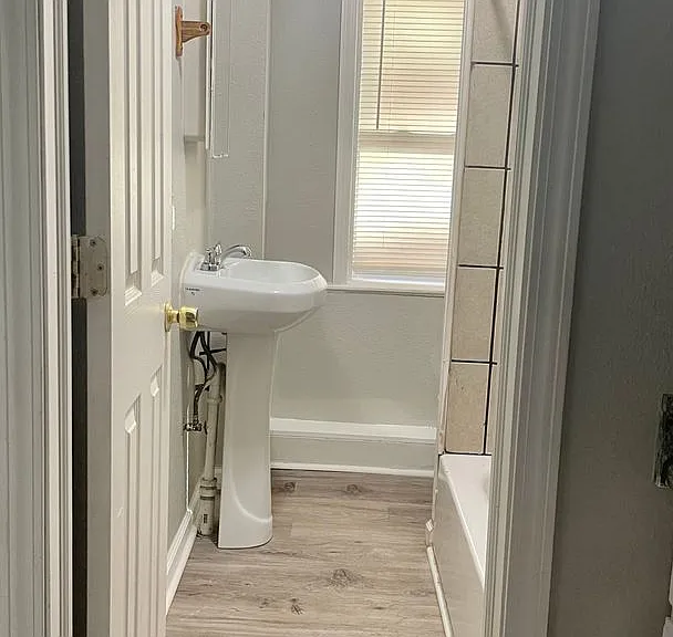 11118 Clifton Blvd — Photo 9