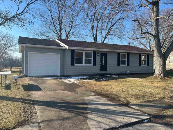 505 E 12th St, Brookston, IN 47923