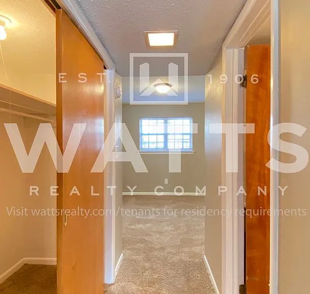 Club View Apartments — Photo 39