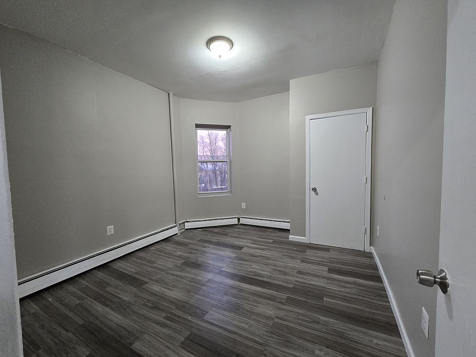 1st image of 300 Watchung Ave #10A