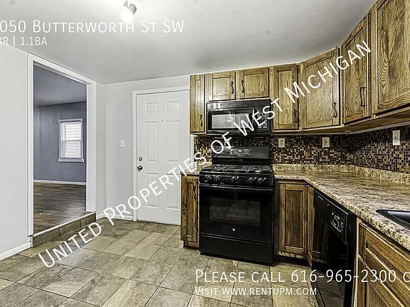 3rd image of 1050 Butterworth St SW