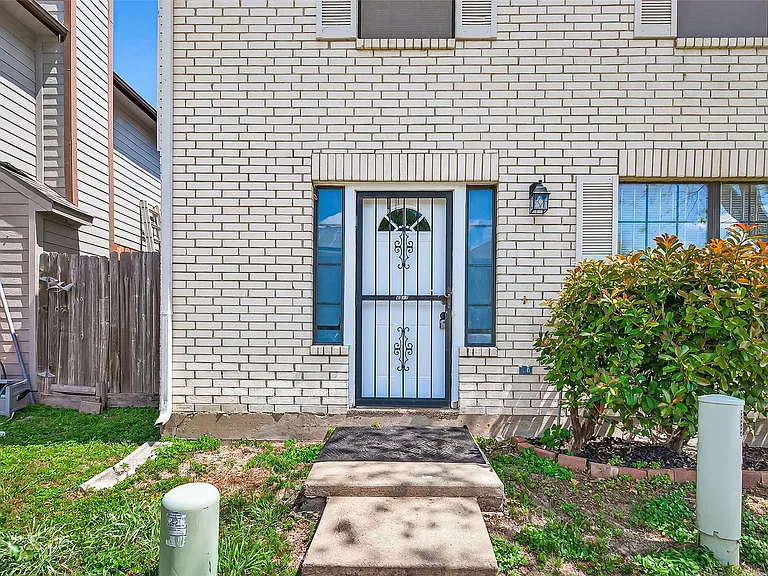 8617 Mapletwist St — Photo 7