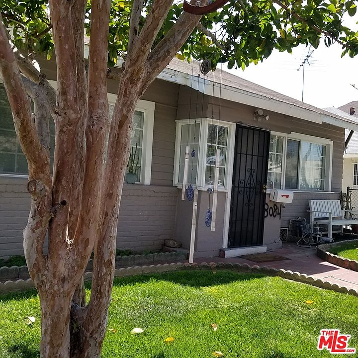 1st image of 3084 San Marino St