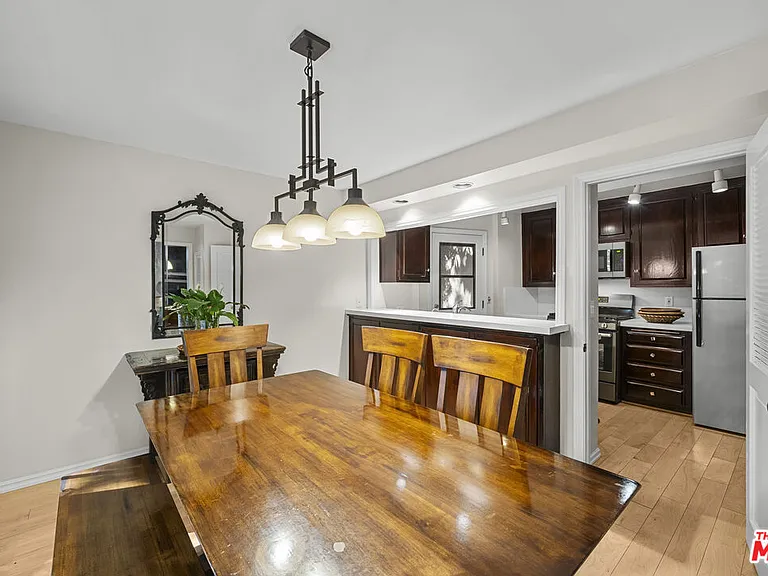 2377 N Beverly Glen Blvd — Photo 9