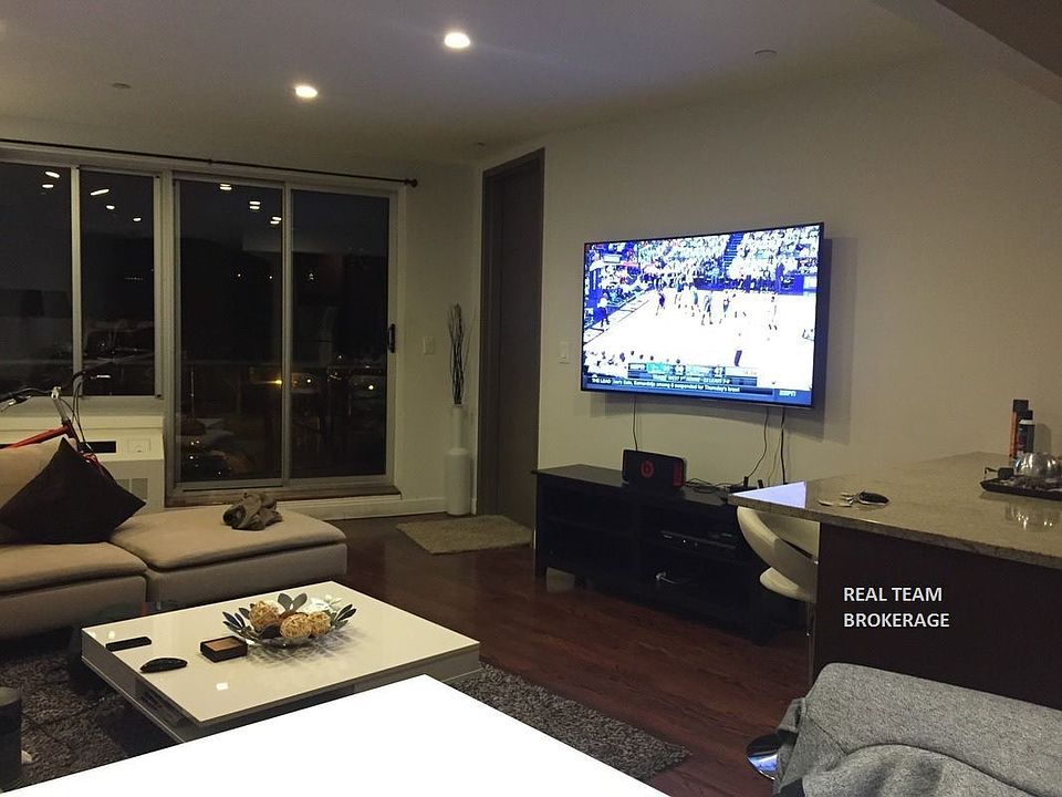 1st image of 215 27th Ave APT 3R