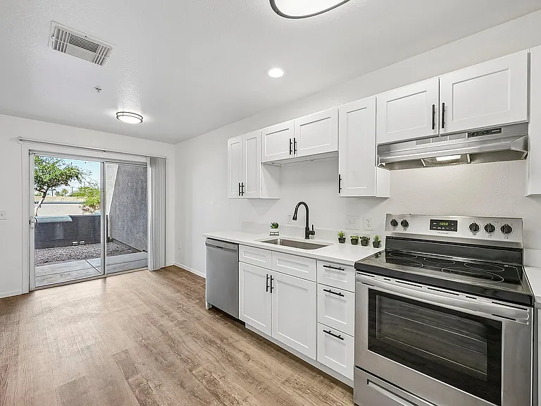Town Square Townhomes Kitchen
