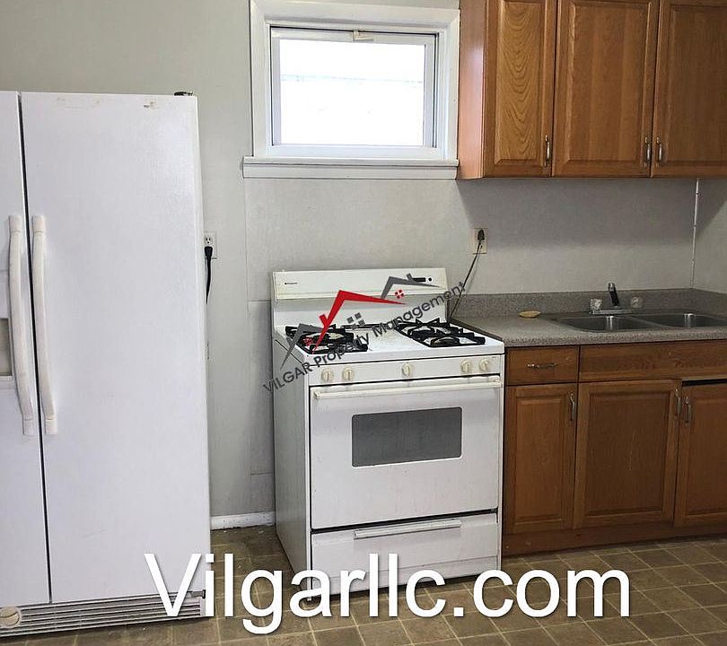 1st image of 4826 Olcott Ave #9459480