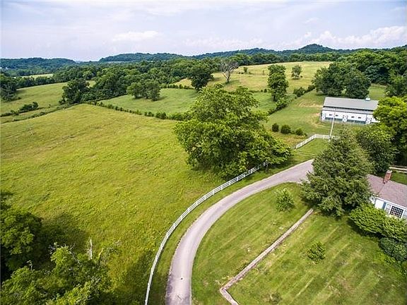 4th image of 1422 Globe Rd