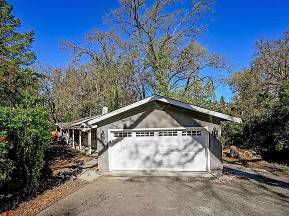 2nd image of 1016 Stone Valley Rd