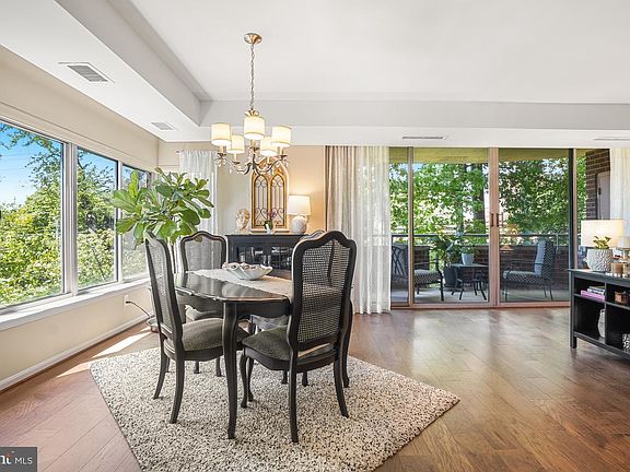 2nd image of 5802 Nicholson Ln #2202