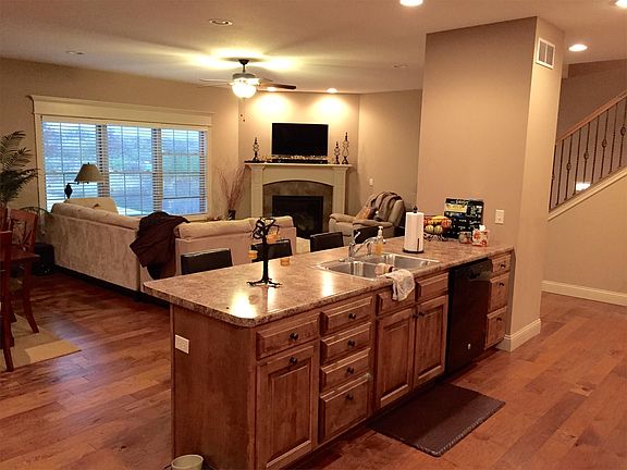 4th image of 2110 E Lucille Ln #A