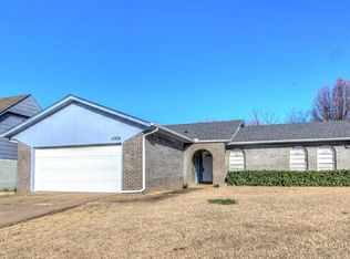 11709 E 28th St, Tulsa, OK 74129