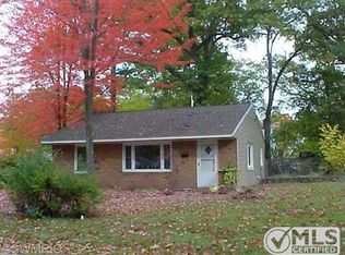 422 Fremont St, Muskegon, MI 49445